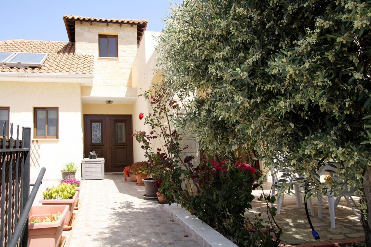 Amathousia Villa With Private Pool And Sea View Pissouri Exterior photo